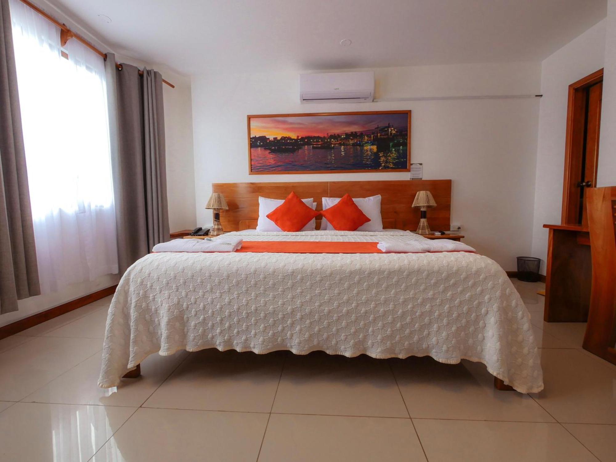 El Descanso Del Guia Puerto Ayora  Exterior photo